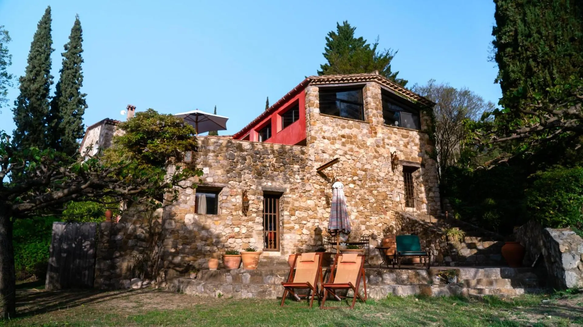 Can Serola Sales de Llierca 3*,  Spain