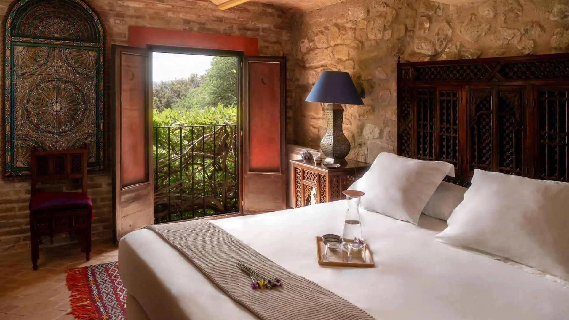 Hotel Can Serola Sales de Llierca